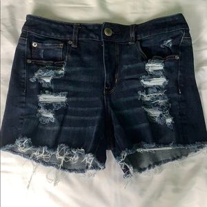 Dark denim American Eagle ripped jeans